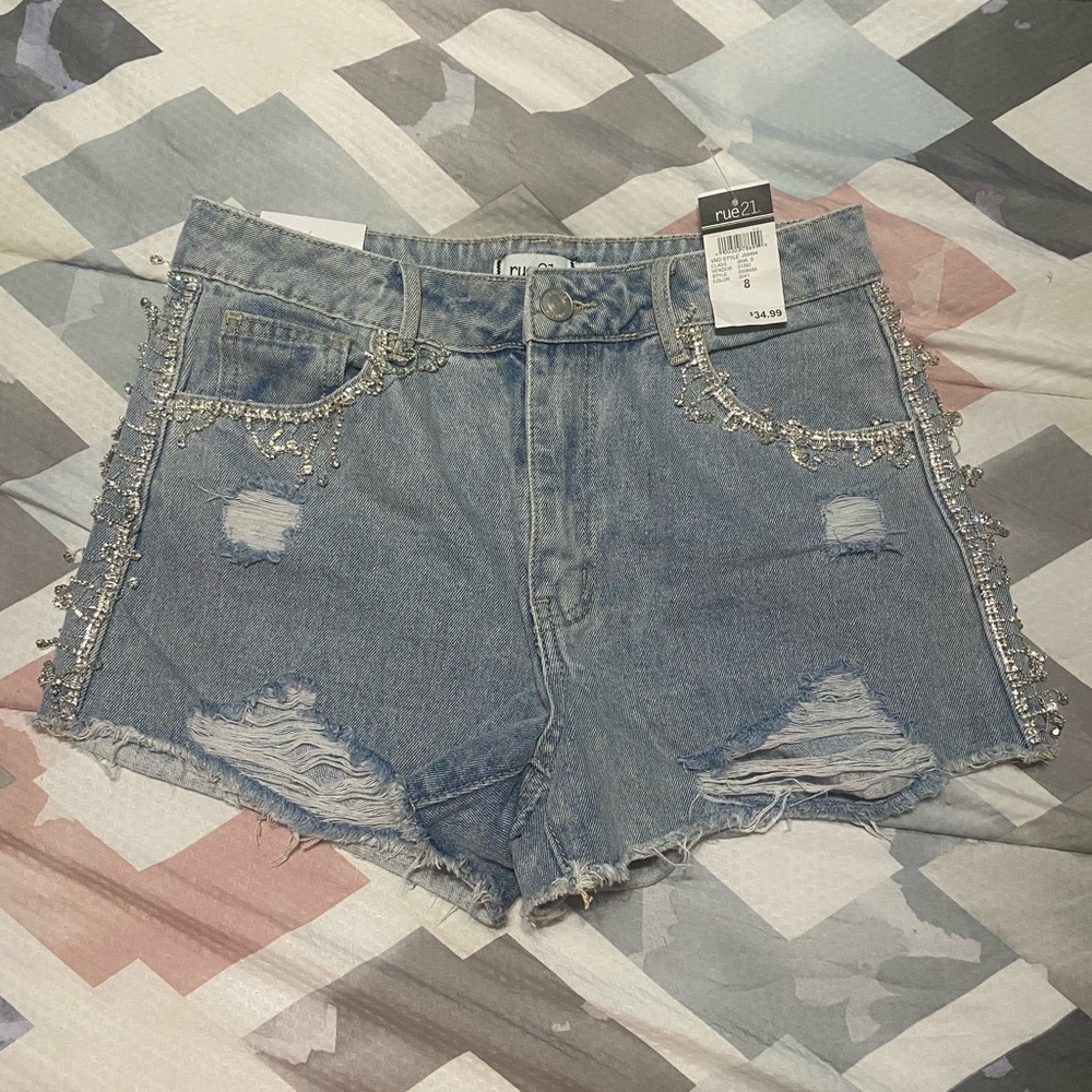 ♥️Rue 21 Mid Rise Size 8 Festival Shortie NWT♥️
